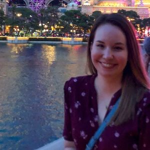 Meet your Posher, Nadia